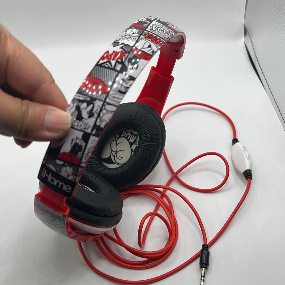 iHome Mickey Mouse Kids Wired Headphones with volume control and limiter